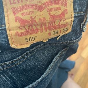 Levi’s 569 jeans